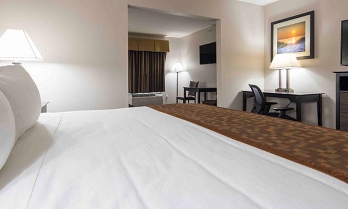 Grand Haven Hotel | Best Western Beacon Inn