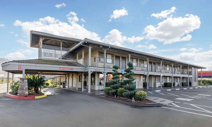 Fairfield Hotel | Best Western Cordelia Inn