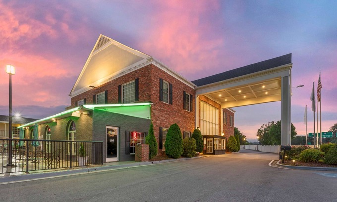 Hendersonville Hotel | Best Western Hendersonville Inn
