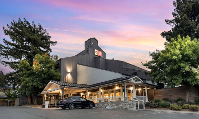 Napa Hotel | Best Western Plus Inn At The Vines