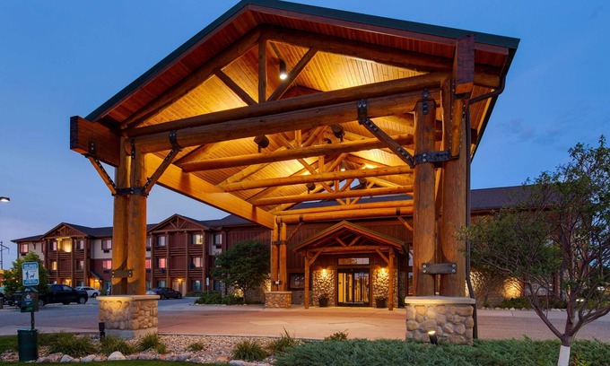 Fargo Hotel | Best Western Plus Kelly Inn & Suites
