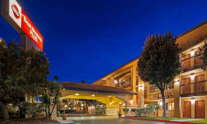 Pleasanton Hotel | Best Western Plus Pleasanton Inn