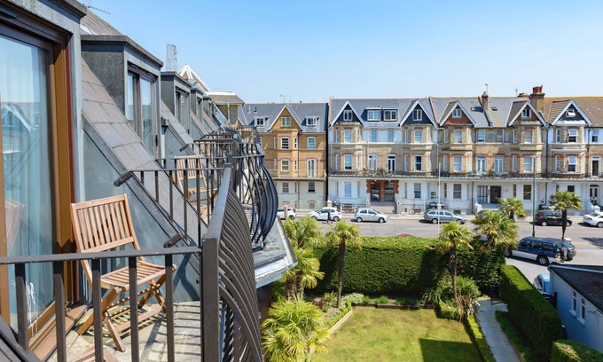 Bournemouth City Centre Hotel | Best Western Plus The Connaught Hotel & Spa