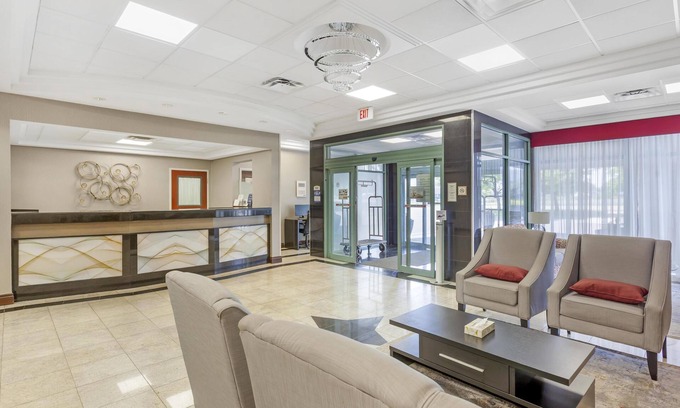 Airport Corporate Hotel | Best Western Plus Travel Hotel Toronto Airport