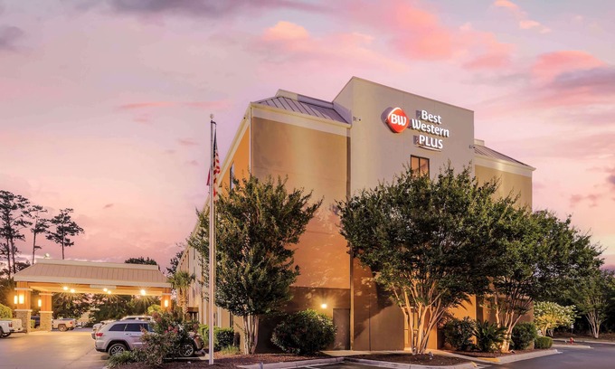 Wilmington Hotel | Best Western Plus Wilmington/Wrightsville Beach