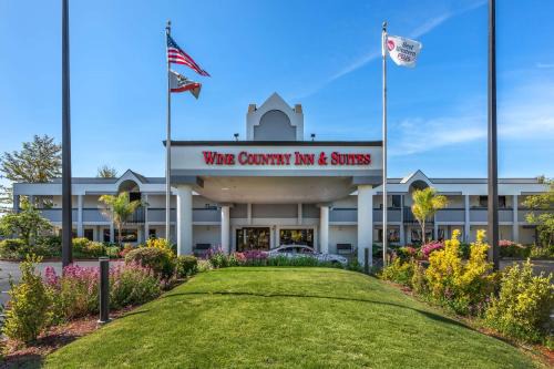 Santa Rosa Hotel | Best Western Plus Wine Country Inn & Suites