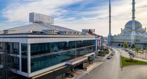 Arnavutkoy Hotel | Best Western Premier Hidden Hills Hotel