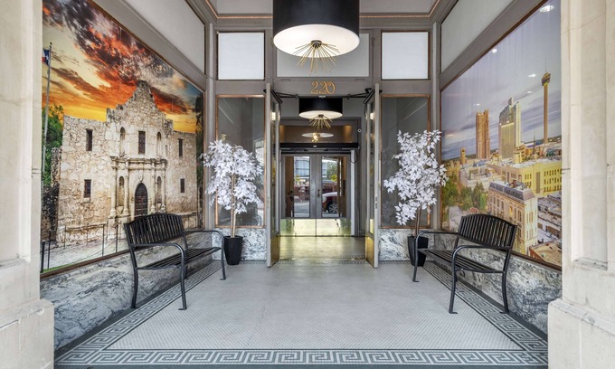 Downtown San Antonio Hotel | Best Western Premier Historic Travelers Hotel Alamo Riverwalk