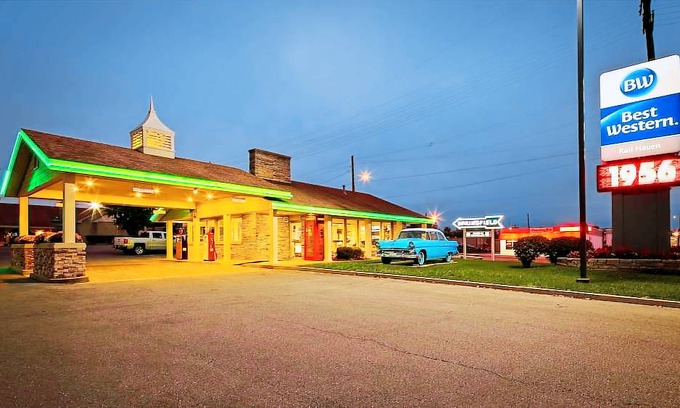 Walnut Street Hotel | Best Western Route 66 Rail Haven
