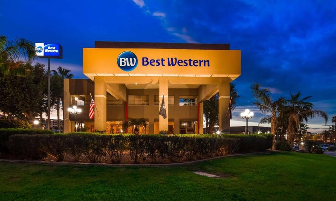 Yuma Hotel | Best Western Yuma Mall Hotel & Suites