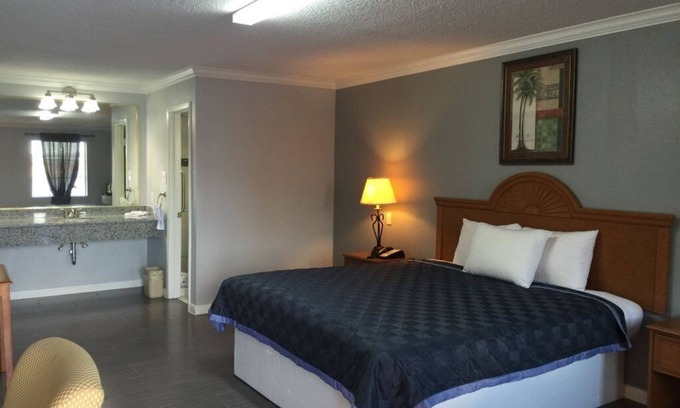 Southeast Houston Hotel | BESTWAY INN