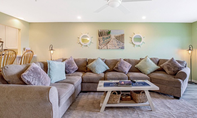 Ocean View Condo | Bethany Bay second floor condo with pool, high-speed WiFi, central AC, & W/D