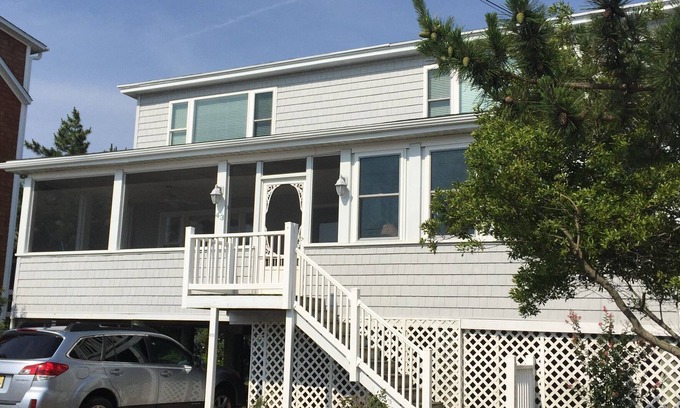 Bethany Beach House | Bethany Beach cottage with an ocean view