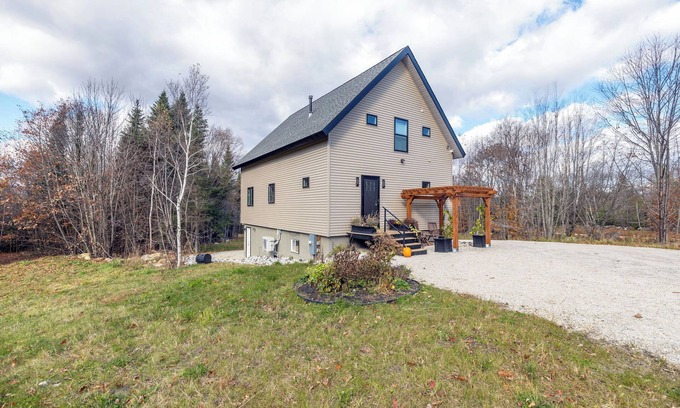 Sunday River Area Ski Chalet | Bethel Chalet near Sunday River & Carter's X-Country Ski