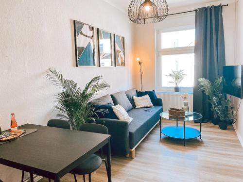 Brandenburg an der Havel Apartment | BetterBeds City - Apartments - Zentral - Smart TV - Küche - WLAN