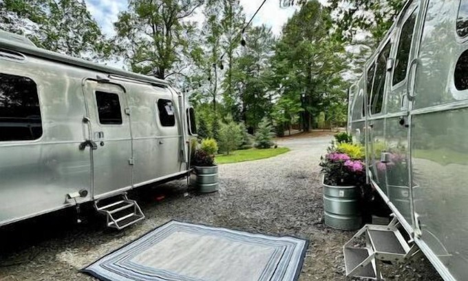 Pisgah Forest House | Betty & Flora the Airstreams