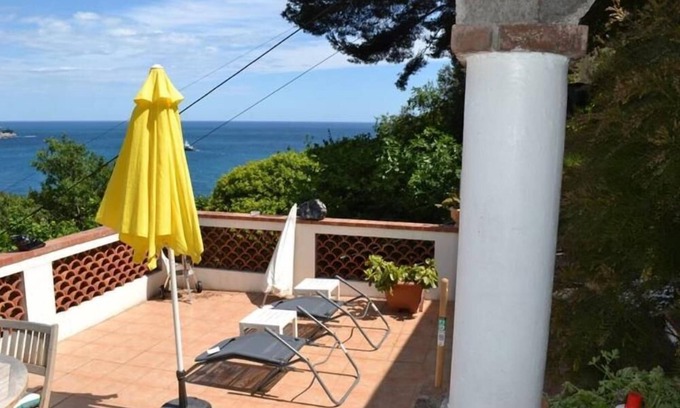 Eze Apartment | Between Monaco & St Jean Cap Ferrat, Eze bord de Mer, 200 m from the beach