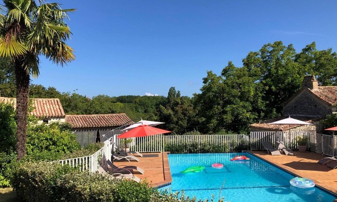 Lolme House | Between Sarlat and Bergerac, charming country house in a lovely hamlet.