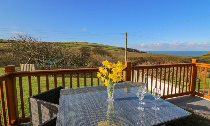 Mwnt House | Beudy