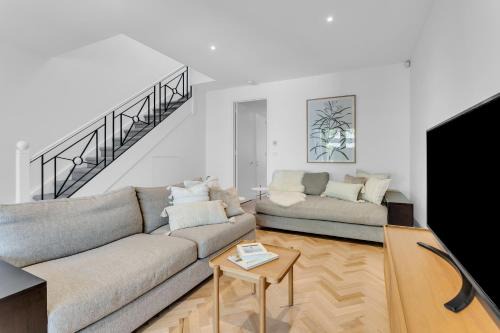 South Yarra House | Bev's Retreat by Ready Set Stay