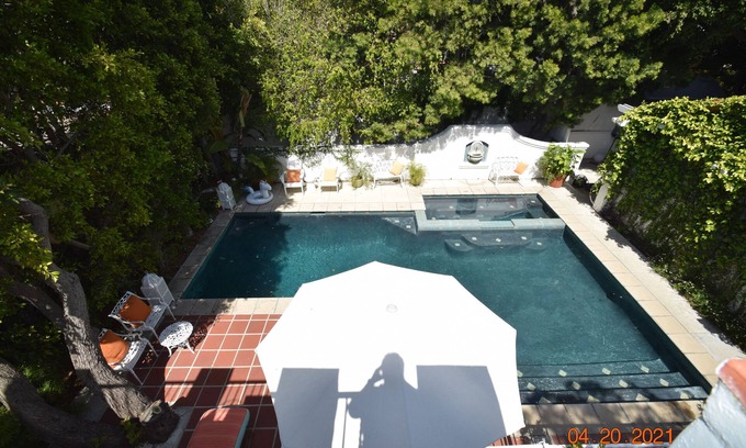 Pico - Robertson House | Beverly Hills Celebrity Home