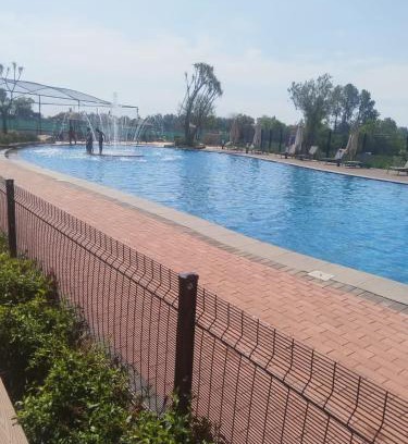 Tshwane Apartment | @Bevuzu Creek apartment