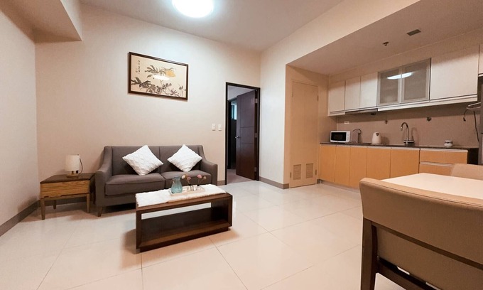 Guadalupe Nuevo Condo | BGC One Uptown Residence
