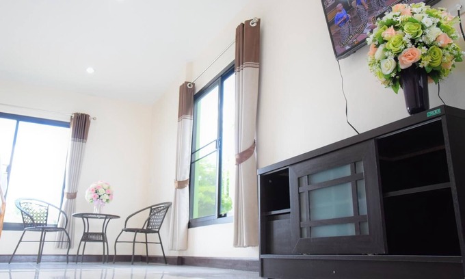 Pak Phraek Hotel | BH Place Apartment