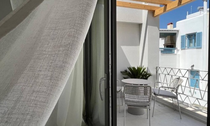 Naxos Town Apartment | BH044 - C - Suite Naxos