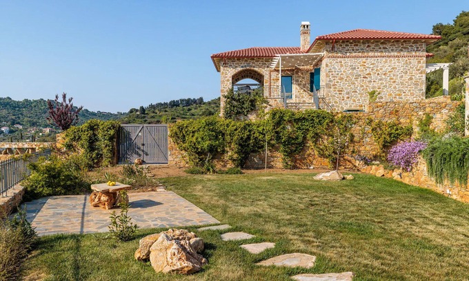 Glossa Apartment | BH1002 - C - Villa Skopelos