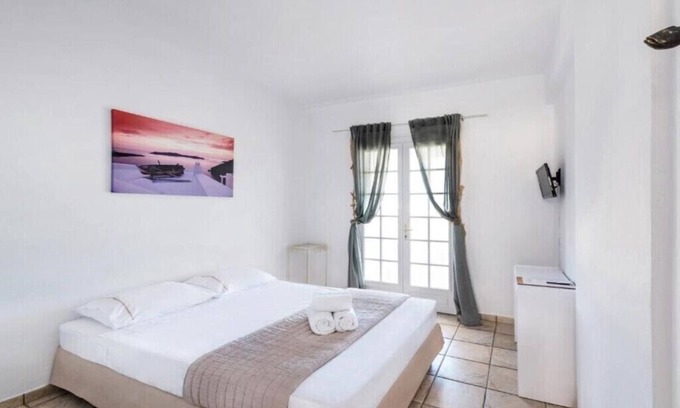 Perissa Apartment | BH848 - R - Room Santorini
