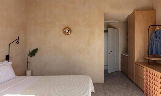 Fira Apartment | BH941 - C - Suite Sanrotini