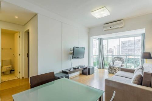 Vila Nova Conceicao Apartment | BHomy St Charles