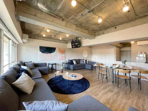 Hiroshima City Centre Apartment | bHOTEL Dai3Himawari - Amazing Dome View 30 sec PeacePark, Up to 10 ppl