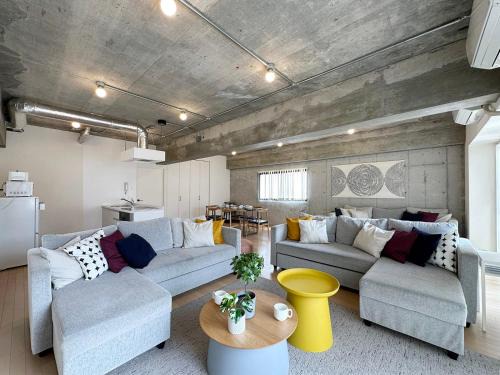 Hiroshima City Centre Apartment | bHOTEL M's lea - Modern Spacious Apartment Beside Peace Park 10 ppl