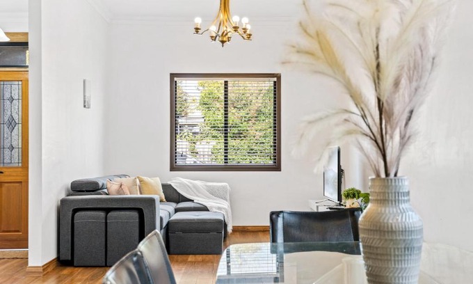 West Ryde House | Big and Comfortable 3 Bedrooms Home