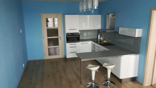 Prague 9 Apartment | Big Apartment 291 - Rezidence Eliska Prague 9