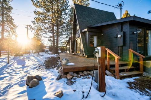 Woodlands House | Big Bear A-frame Cabinhottubdogfriendlysleeps 6