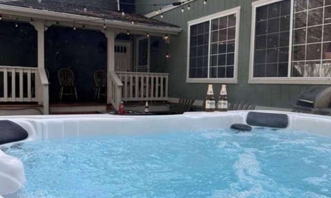Eagle Mountain Estates Villa | Big Bear Lake Sleep 16