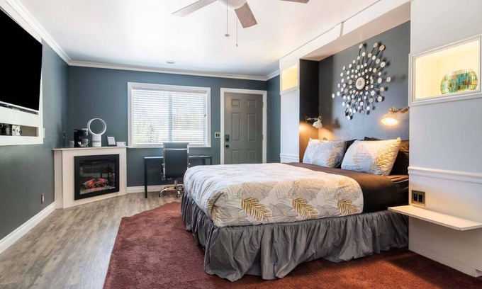 Big Bear Lake House | Big Bear Spa Suites