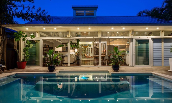 White Street Gallery District House | "Big Blu" is a 5-bed, 4-bath home with a heated pool in downtown Key West.