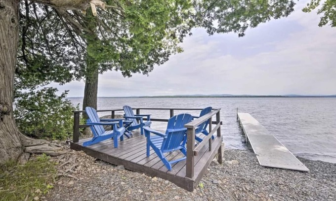 North Hero Cottage | Big Camp · North Hero Lakefront: Just steps to the water!