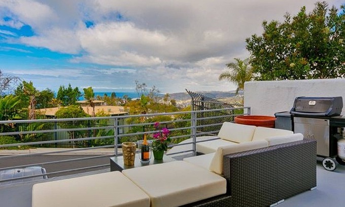 Arch Beach Heights House | BIG discounts for winter! Best Value in Laguna, Double Sweeping Views