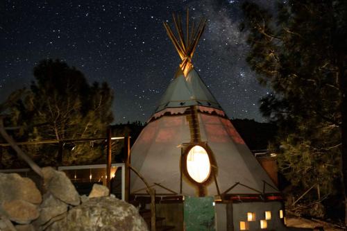 Bodfish House | Big Glamping Teepee