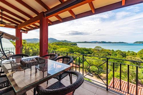 Potrero Villa | Big Hillside Villa in Potrero with Pool and Panoramic Ocean Views