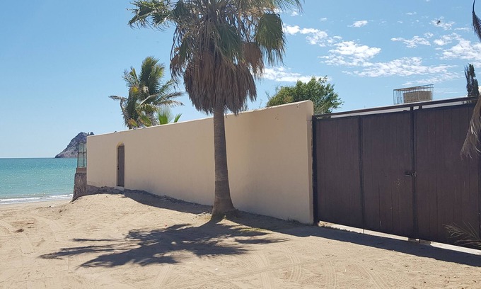 Bahia Kino Cottage | Big house in Bahia de Kino in front of the ocean