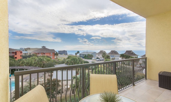 Fort Walton Beach - Destin Condo | BIG OCEAN VIEWS.LABOR DAY OPEN! BEACH SERVICE INCLUDED!.BOOK NOW