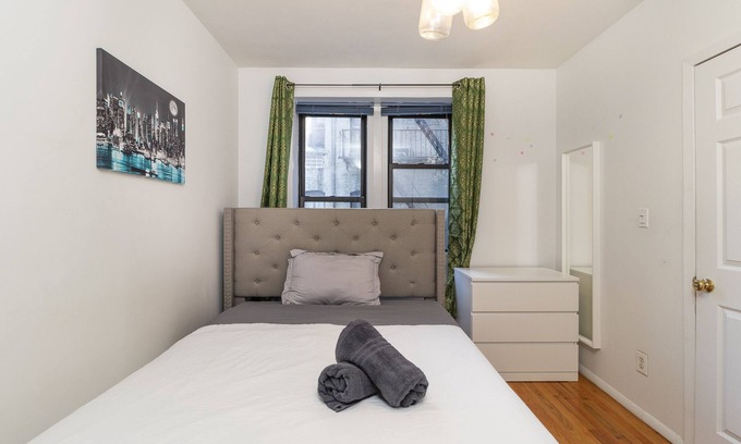 Upper East Side House | Big room at 329 # 8 (two bedroom without living room)