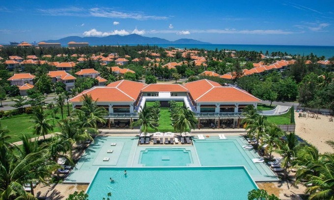 Ngu Hanh Son Hotel | BIG SALE | Full equipment apartment | Pool & beach
