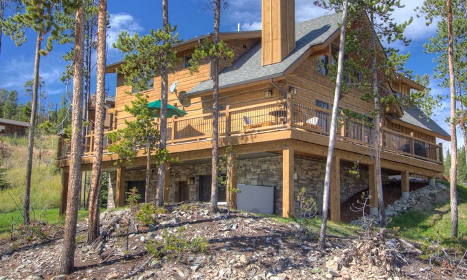 Powder Ridge Cabin | Big Sky Vacation Rentals: PR Oglala 4B